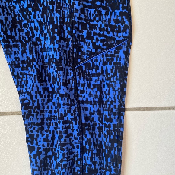 Lululemon Speed Up Tight Urban Block Wild Bluebell Black - Picture 4 of 5